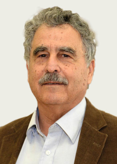צילום פנים של פרופסור חיים ברייטברט